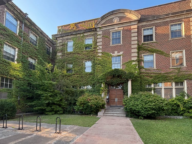 Ivy on building_Casey Weisdock - Edited